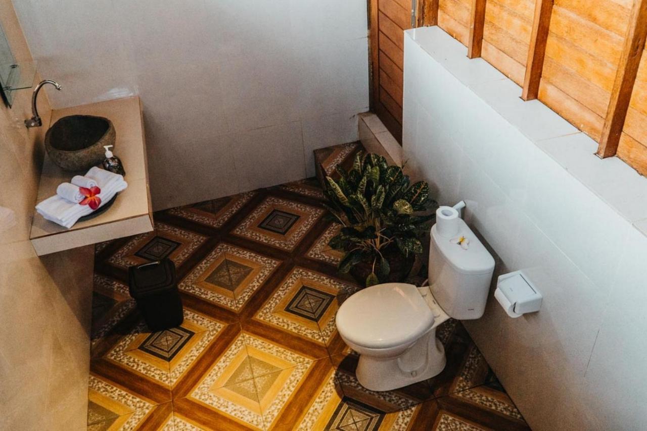 Taman Tirta Villa Nusa Lembongan  Exterior photo