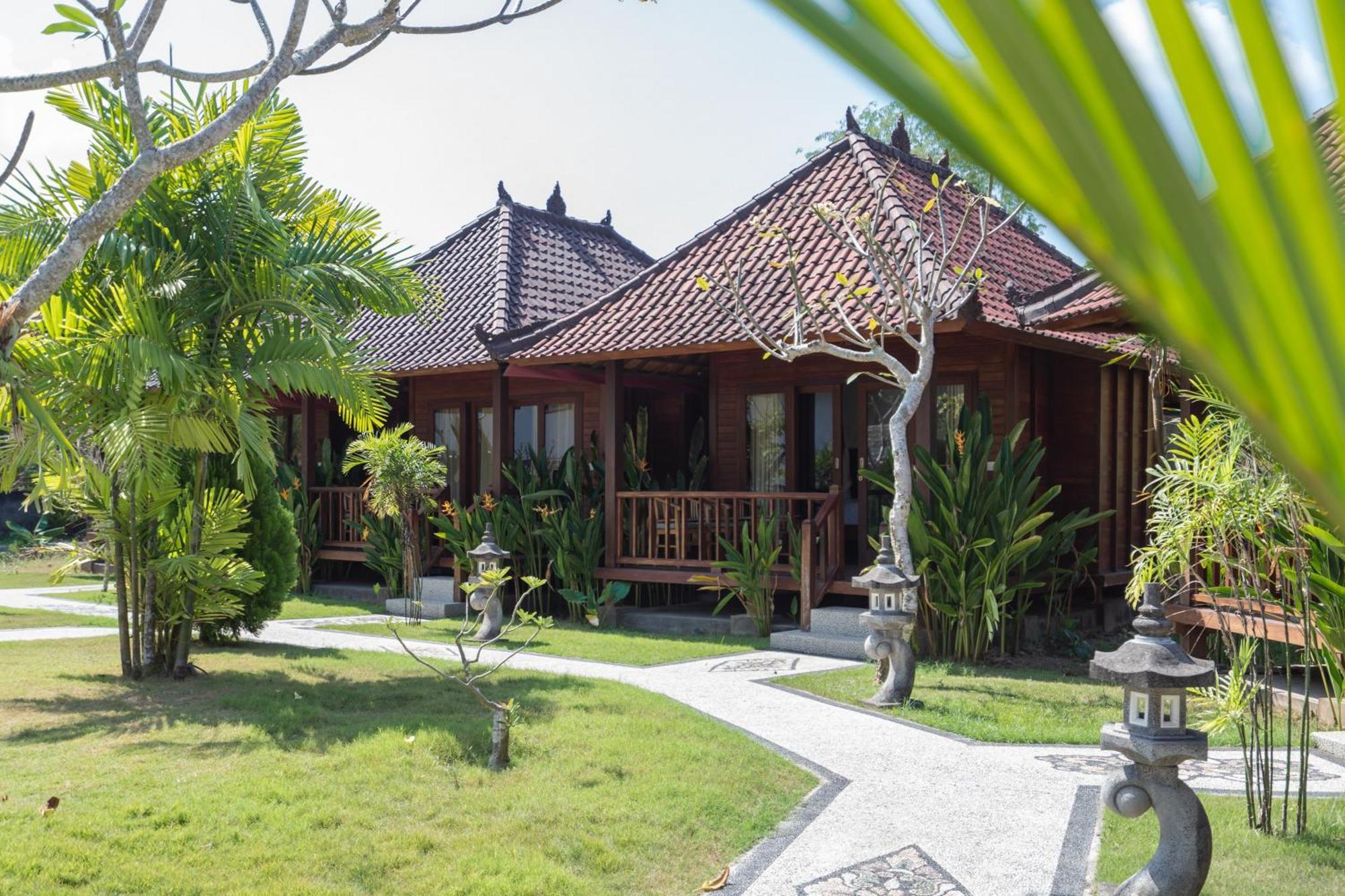 Taman Tirta Villa Nusa Lembongan  Exterior photo